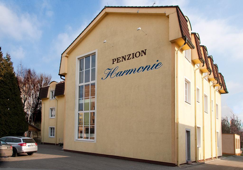 Penzion Harmonie Chodov  Extérieur photo